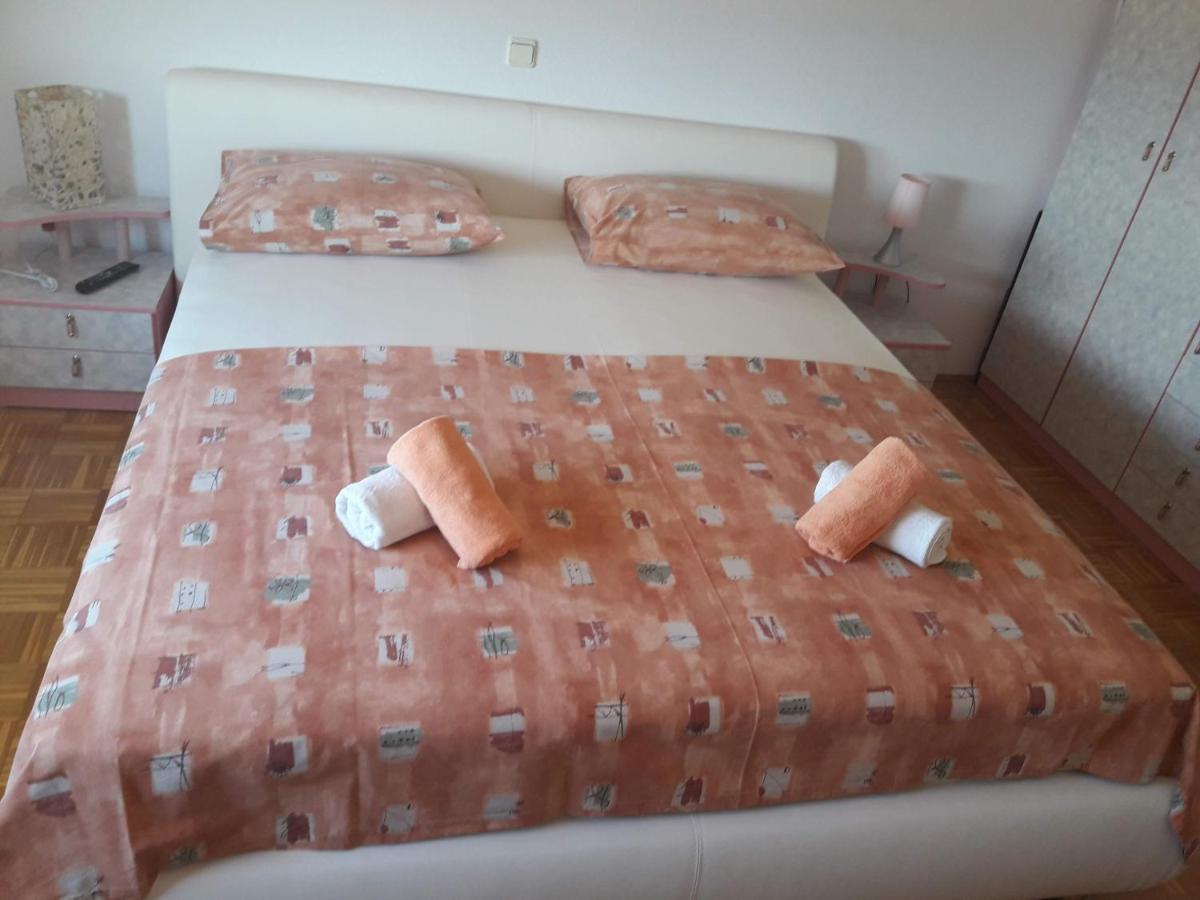 Apartmani Mila Подстрана Экстерьер фото