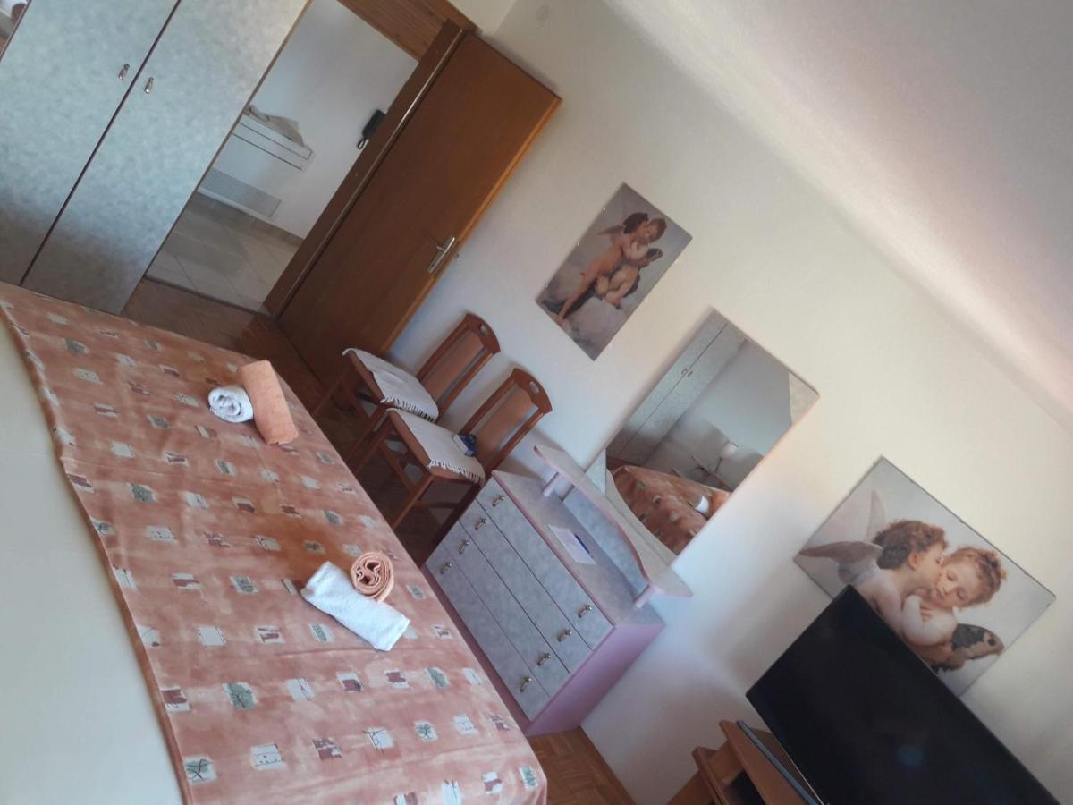 Apartmani Mila Подстрана Экстерьер фото